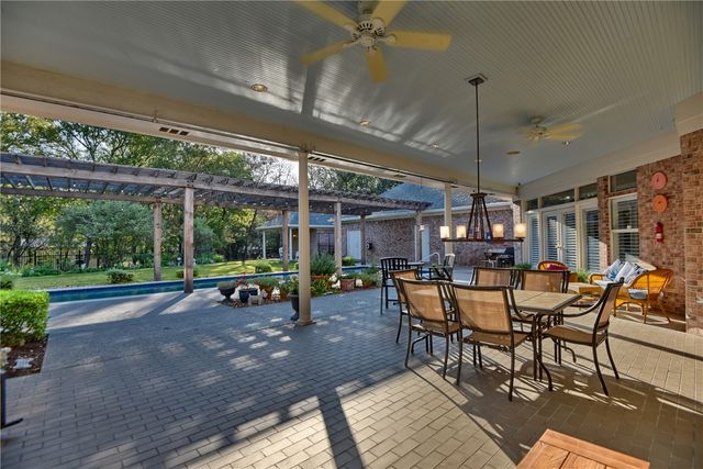 851 Elm Drive, Brenham, TX 77833