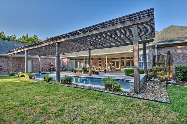 851 Elm Drive, Brenham, TX 77833