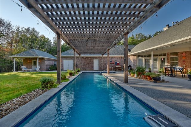 851 Elm Drive, Brenham, TX 77833