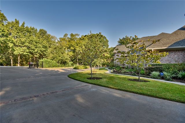 851 Elm Drive, Brenham, TX 77833
