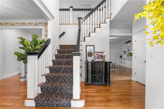 1041 SW Ellis Drive, Lee's Summit, MO 64081