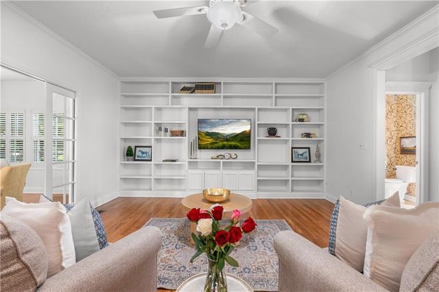 1041 SW Ellis Drive, Lee's Summit, MO 64081