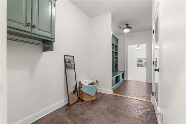 1041 SW Ellis Drive, Lee's Summit, MO 64081