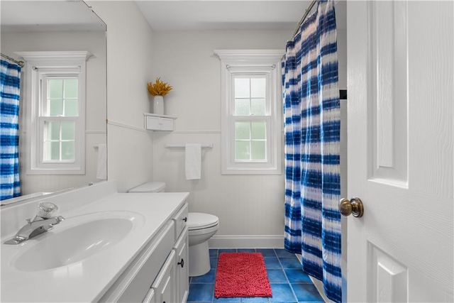1041 SW Ellis Drive, Lee's Summit, MO 64081