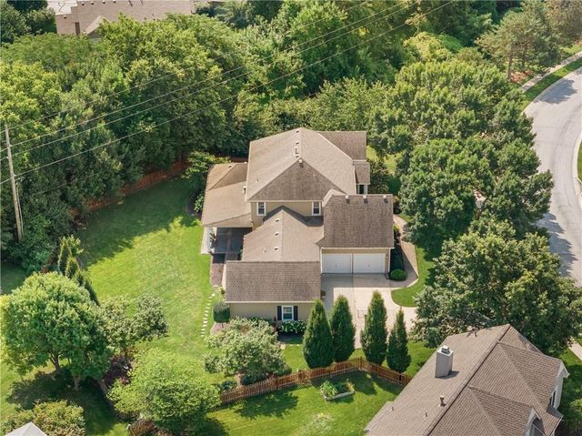 1041 SW Ellis Drive, Lee's Summit, MO 64081