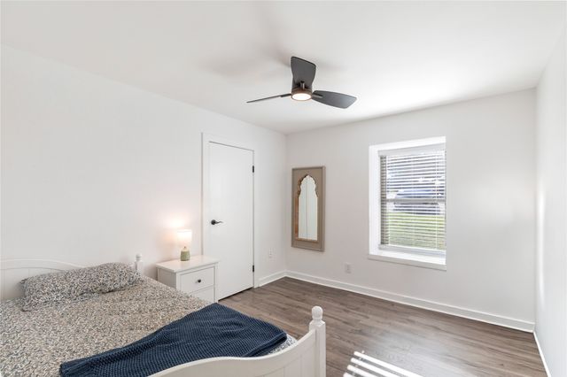 565 Yellowstone Drive, Grapevine, TX 76051