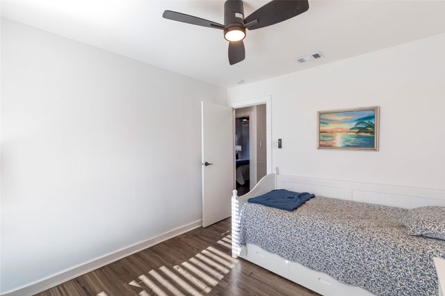 565 Yellowstone Drive, Grapevine, TX 76051