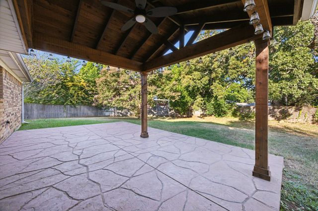 565 Yellowstone Drive, Grapevine, TX 76051