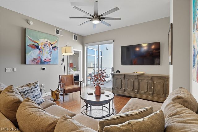 150 LAS VEGAS BLVD N 1114, Las Vegas, NV 89101