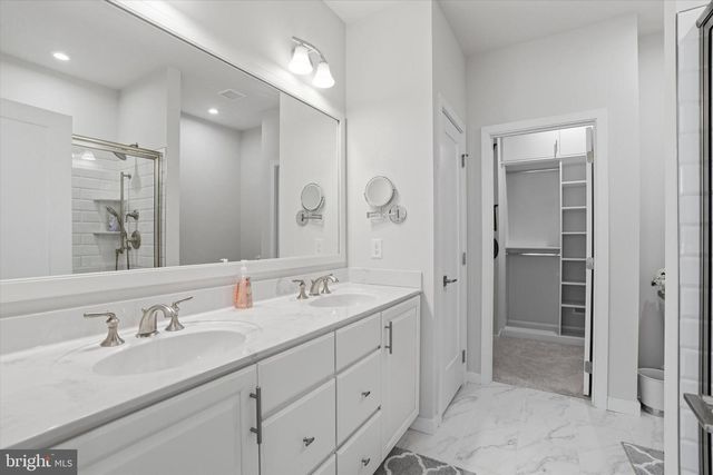 380 HUNTINGTON LN, Ambler, PA 19002