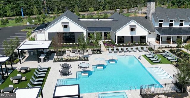 380 HUNTINGTON LN, Ambler, PA 19002