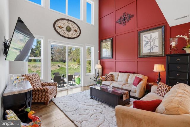 380 HUNTINGTON LN, Ambler, PA 19002