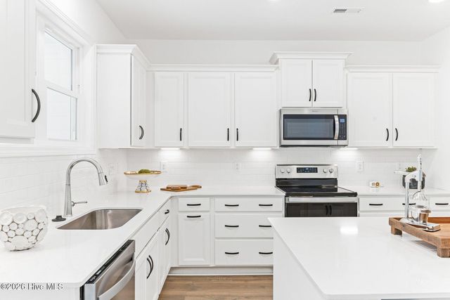 818 Anchors Bend Way, Wilmington, NC 28411