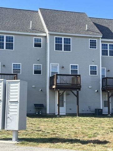 3 Bandon Cir 3, Westford, MA 01886