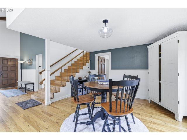 720 Ne 31ST Pl, Canby, OR 97013