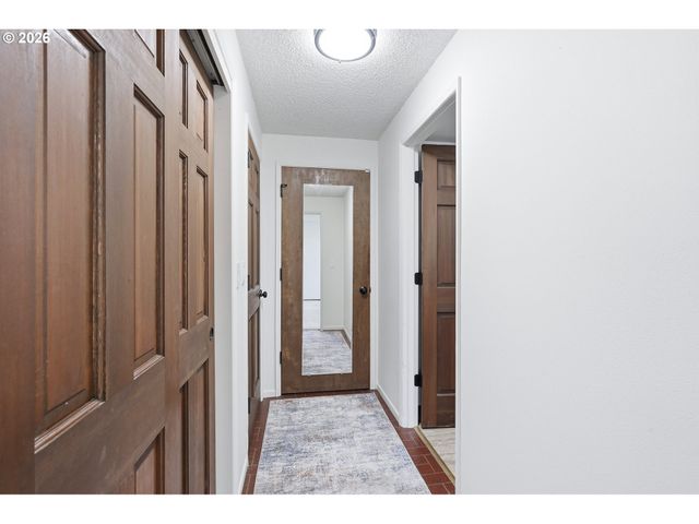 720 Ne 31ST Pl, Canby, OR 97013