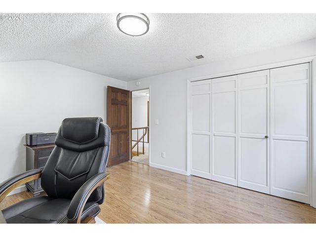 720 Ne 31ST Pl, Canby, OR 97013