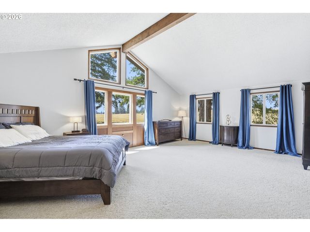 720 Ne 31ST Pl, Canby, OR 97013