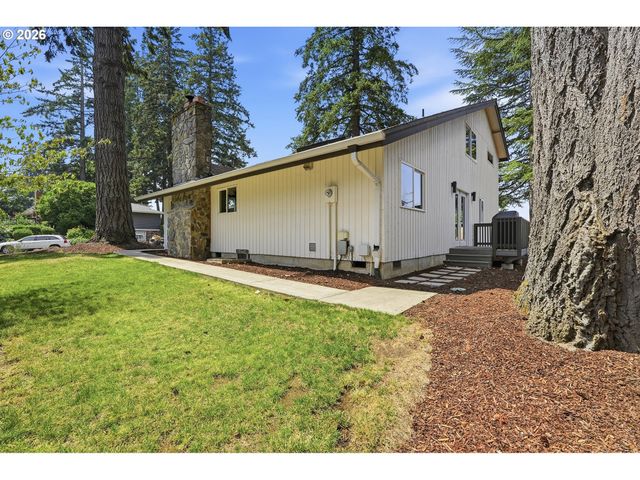 720 Ne 31ST Pl, Canby, OR 97013