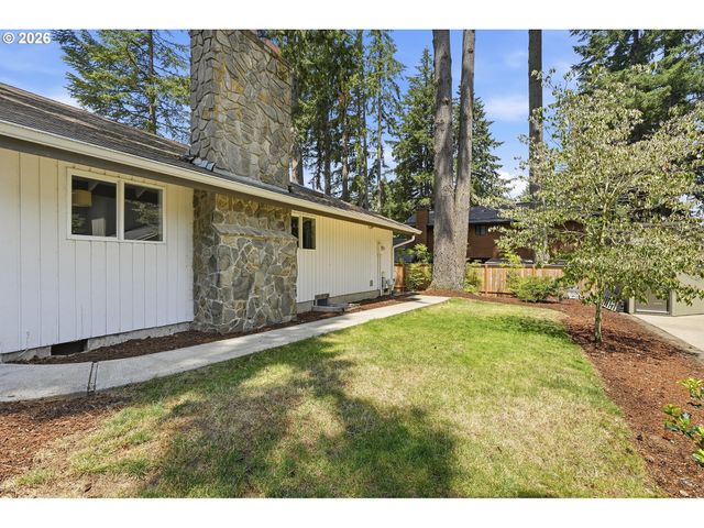 720 Ne 31ST Pl, Canby, OR 97013
