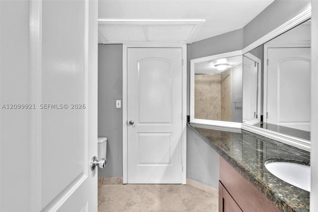 2881 N Oakland Forest Dr 307, Oakland Park, FL 33309