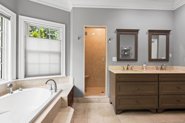 40 Wildwood Road, Stamford, CT 06903