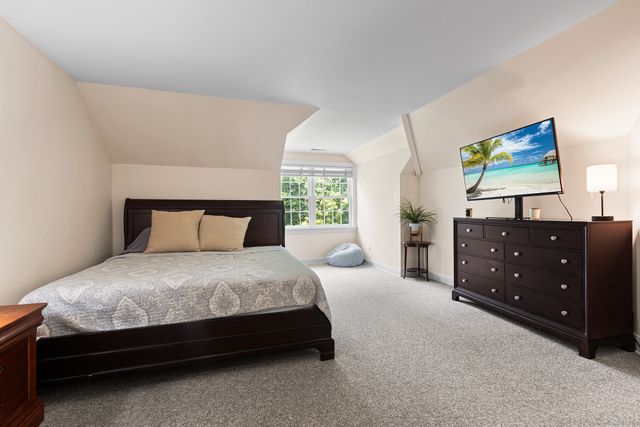 40 Wildwood Road, Stamford, CT 06903