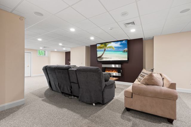 40 Wildwood Road, Stamford, CT 06903