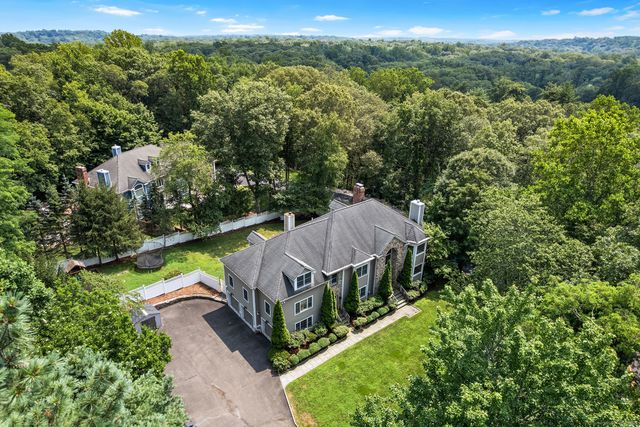 40 Wildwood Road, Stamford, CT 06903