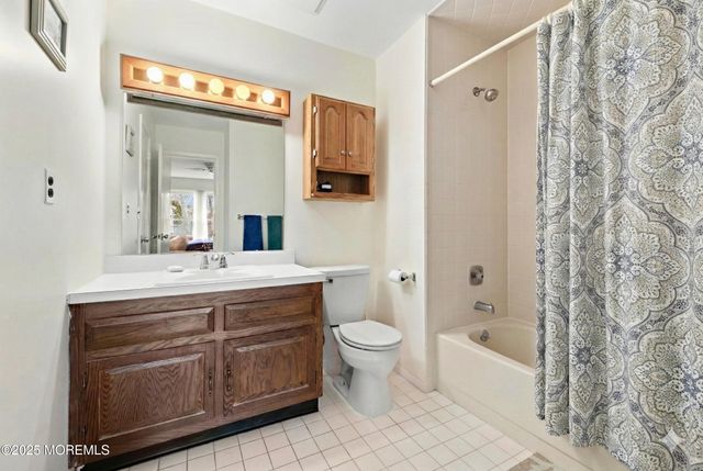 18 Mountain Laurel Lane A, Brielle, NJ 08730