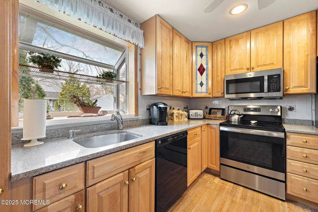 18 Mountain Laurel Lane A, Brielle, NJ 08730