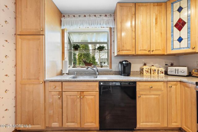 18 Mountain Laurel Lane A, Brielle, NJ 08730