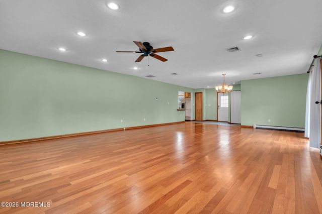 20 Sylvan Boulevard, Howell, NJ 07731