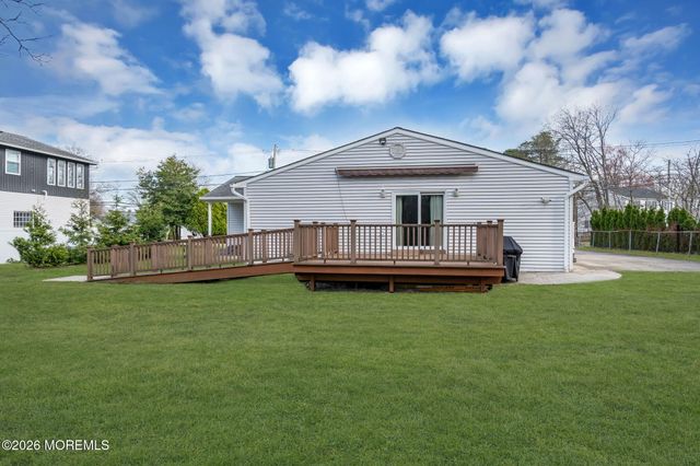 20 Sylvan Boulevard, Howell, NJ 07731