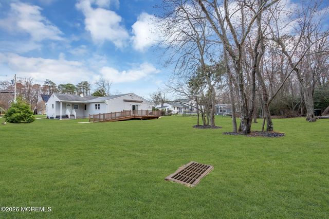 20 Sylvan Boulevard, Howell, NJ 07731