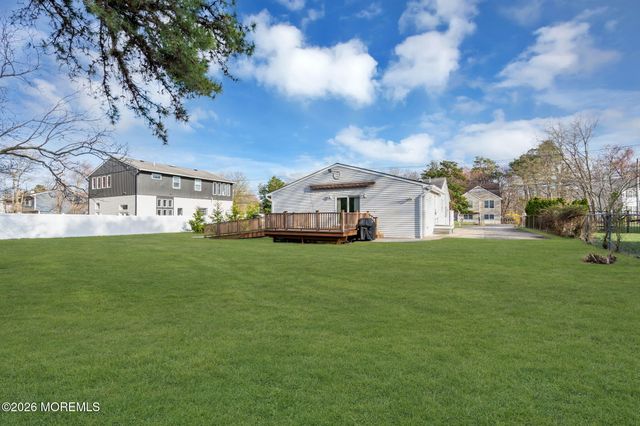 20 Sylvan Boulevard, Howell, NJ 07731