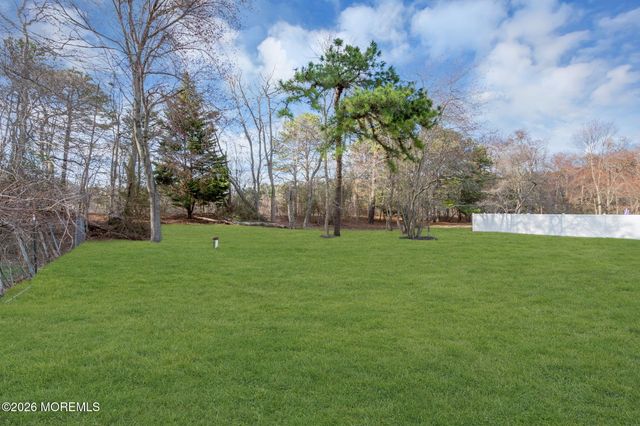 20 Sylvan Boulevard, Howell, NJ 07731