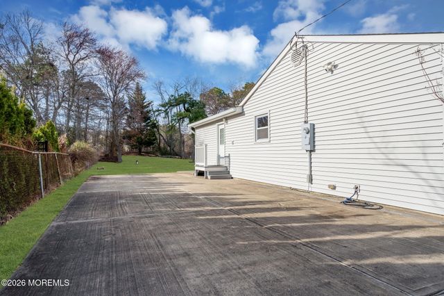 20 Sylvan Boulevard, Howell, NJ 07731