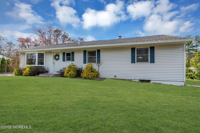 20 Sylvan Boulevard, Howell, NJ 07731
