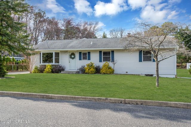 20 Sylvan Boulevard, Howell, NJ 07731