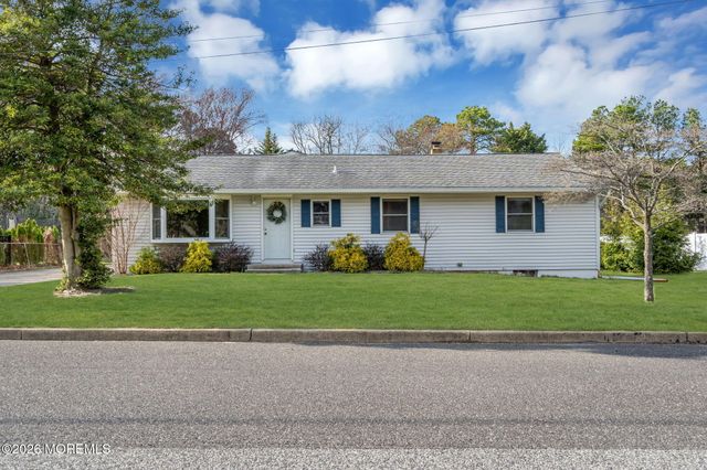 20 Sylvan Boulevard, Howell, NJ 07731