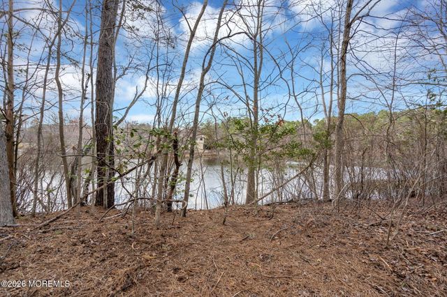 20 Sylvan Boulevard, Howell, NJ 07731