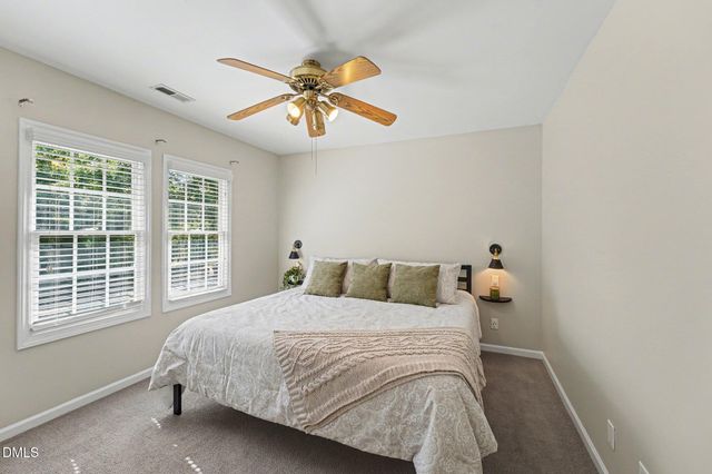 105 New Holland Place, Cary, NC 27519