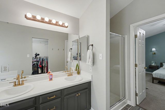 105 New Holland Place, Cary, NC 27519