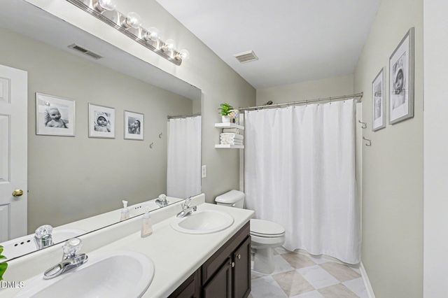 105 New Holland Place, Cary, NC 27519