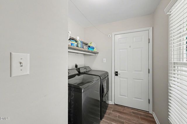 105 New Holland Place, Cary, NC 27519