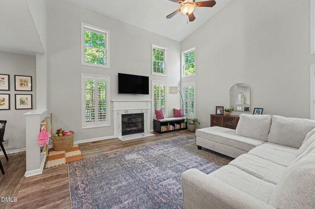 105 New Holland Place, Cary, NC 27519