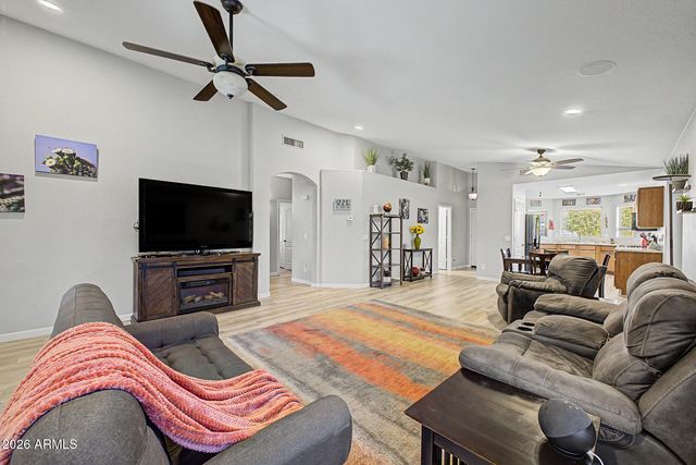 15777 W LATHAM Street, Goodyear, AZ 85338