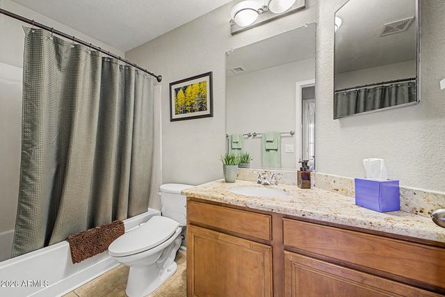 15777 W LATHAM Street, Goodyear, AZ 85338