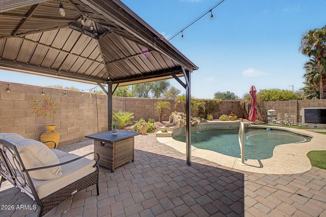 15777 W LATHAM Street, Goodyear, AZ 85338